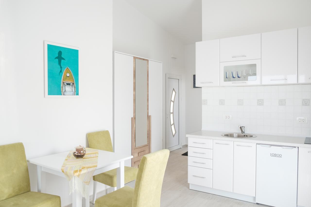 Sunset Apartments 울친 외부 사진