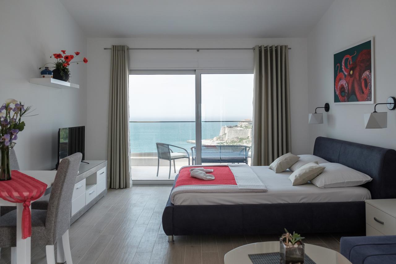Sunset Apartments 울친 외부 사진